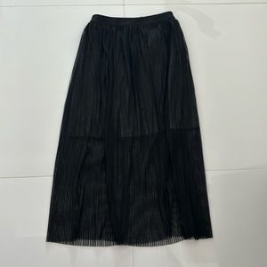 Black long skirt